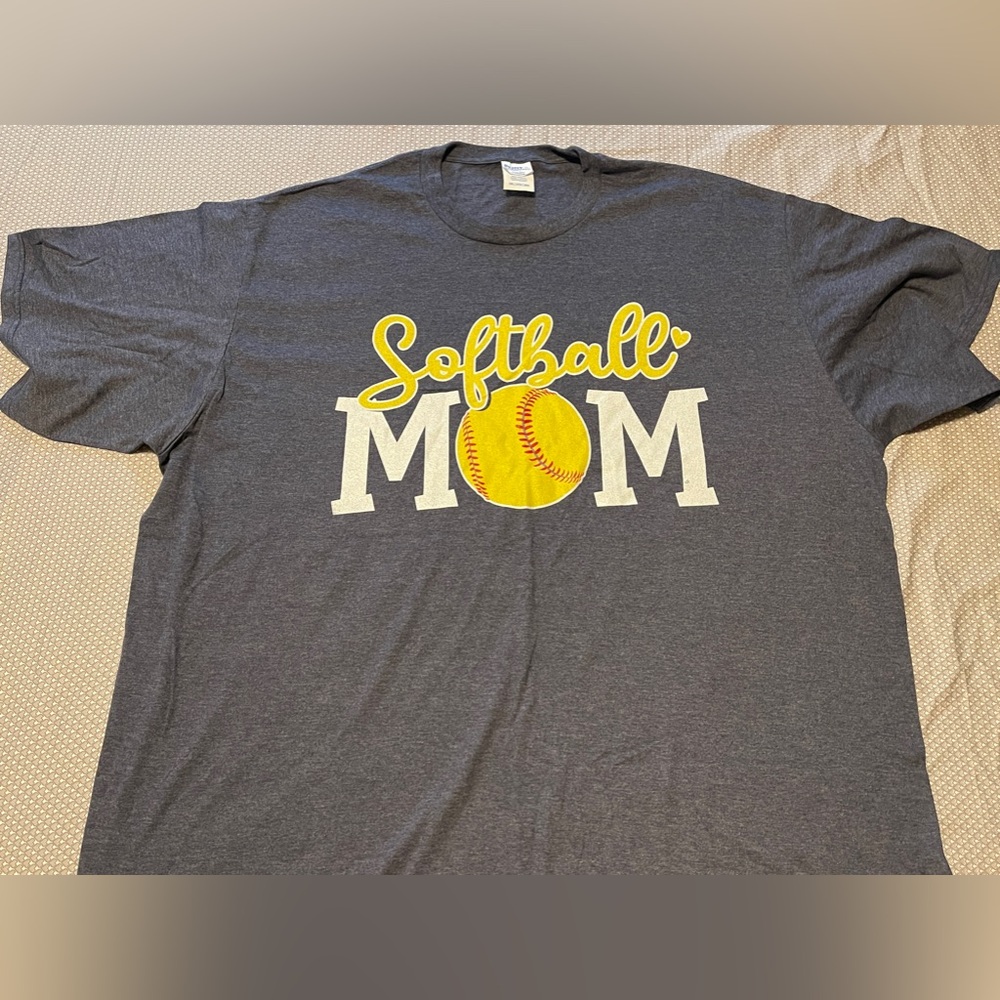 Softball Mom Tshirt size 3XL new